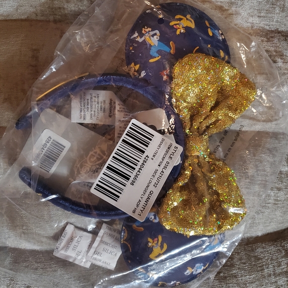 Mickey Mouse & Friends Loungefly Backpack Walt Disney World 50th Anniversary/ear - Picture 14 of 16